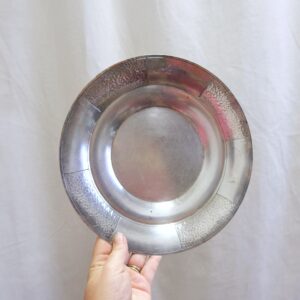 Coupe sur pied en métal argenté